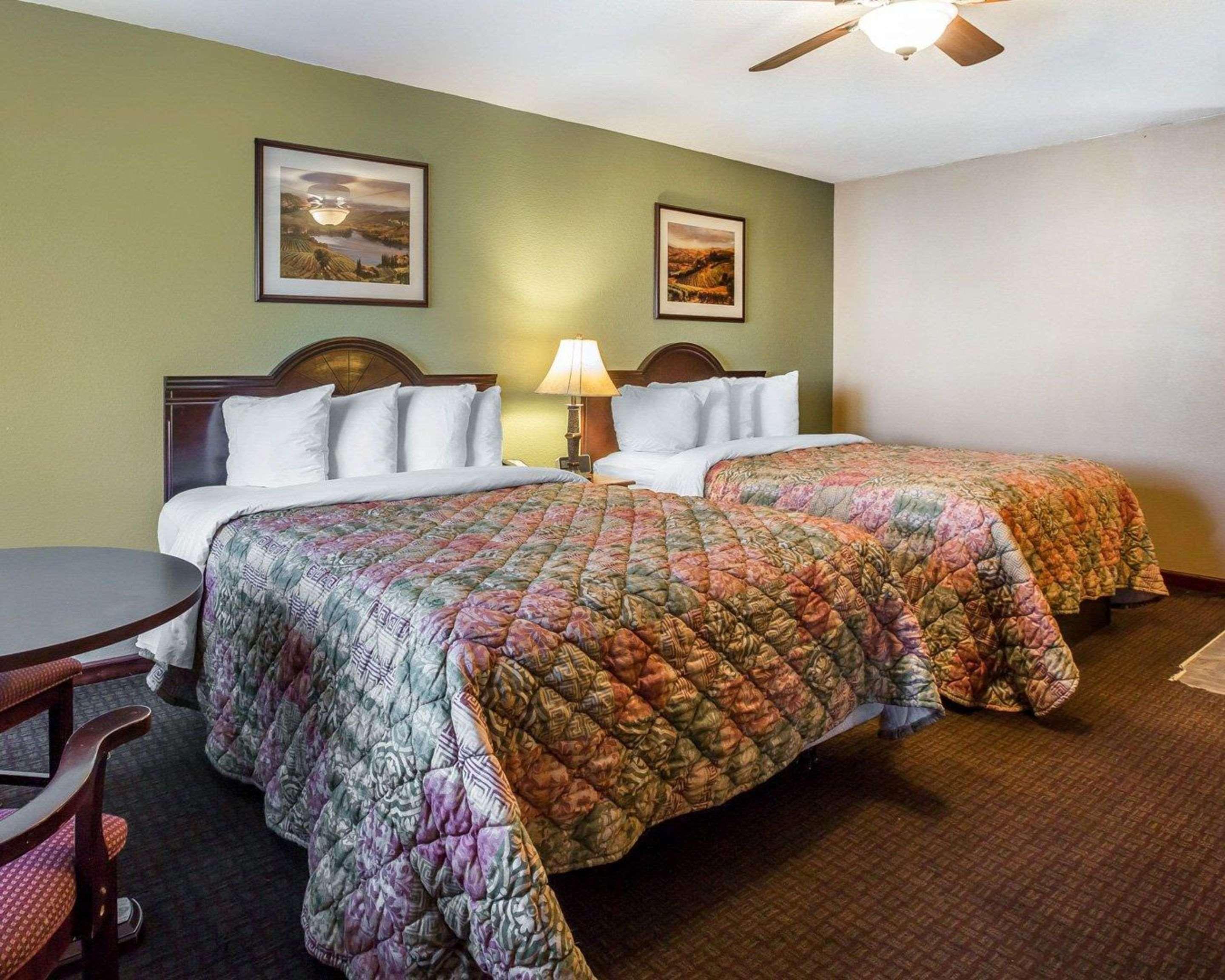 Hotel Quality & Shingle Springs Cameron Park