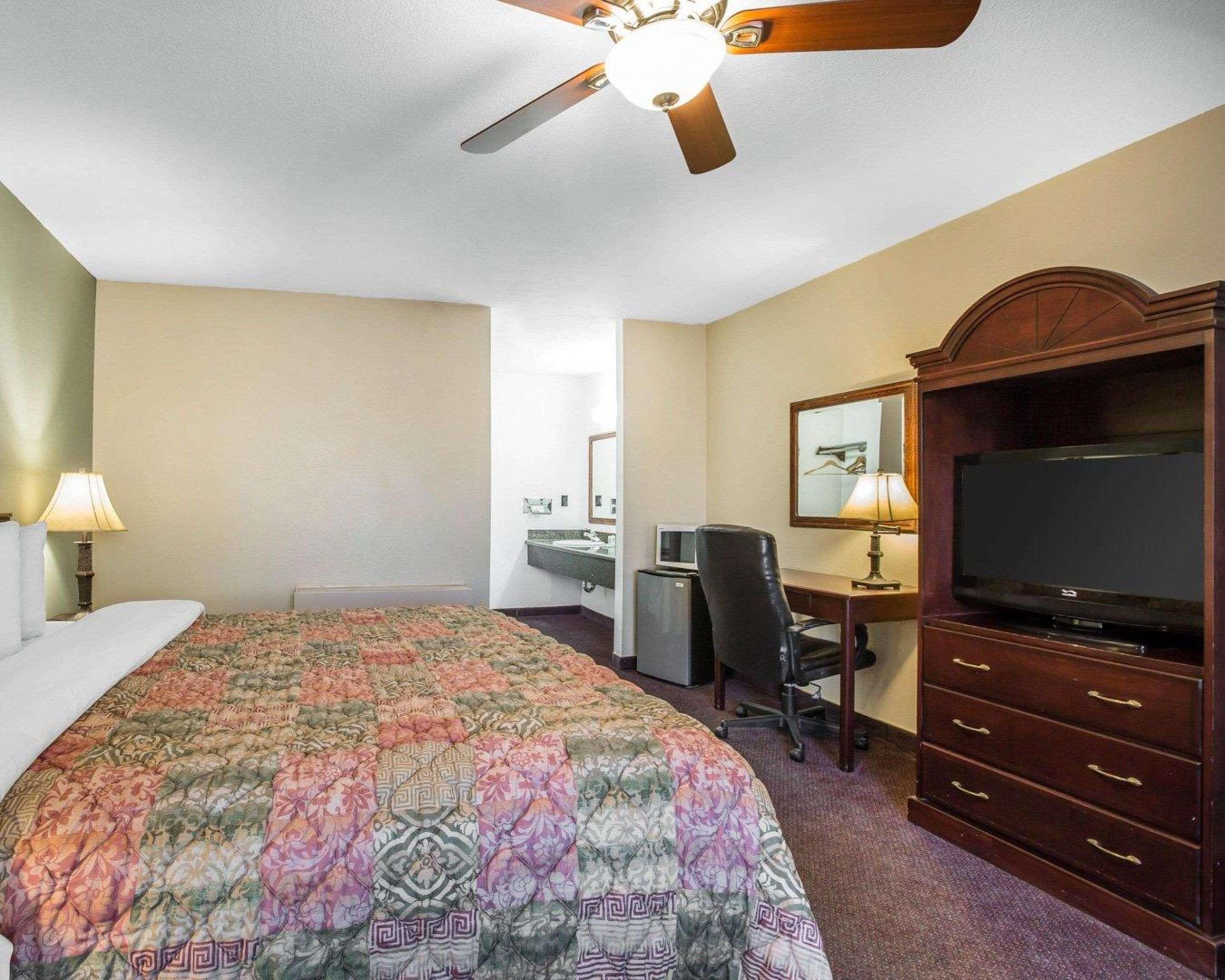 Hotel Quality & Shingle Springs 2*