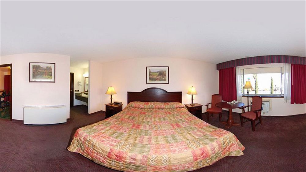 Quality & Shingle Springs Hotel