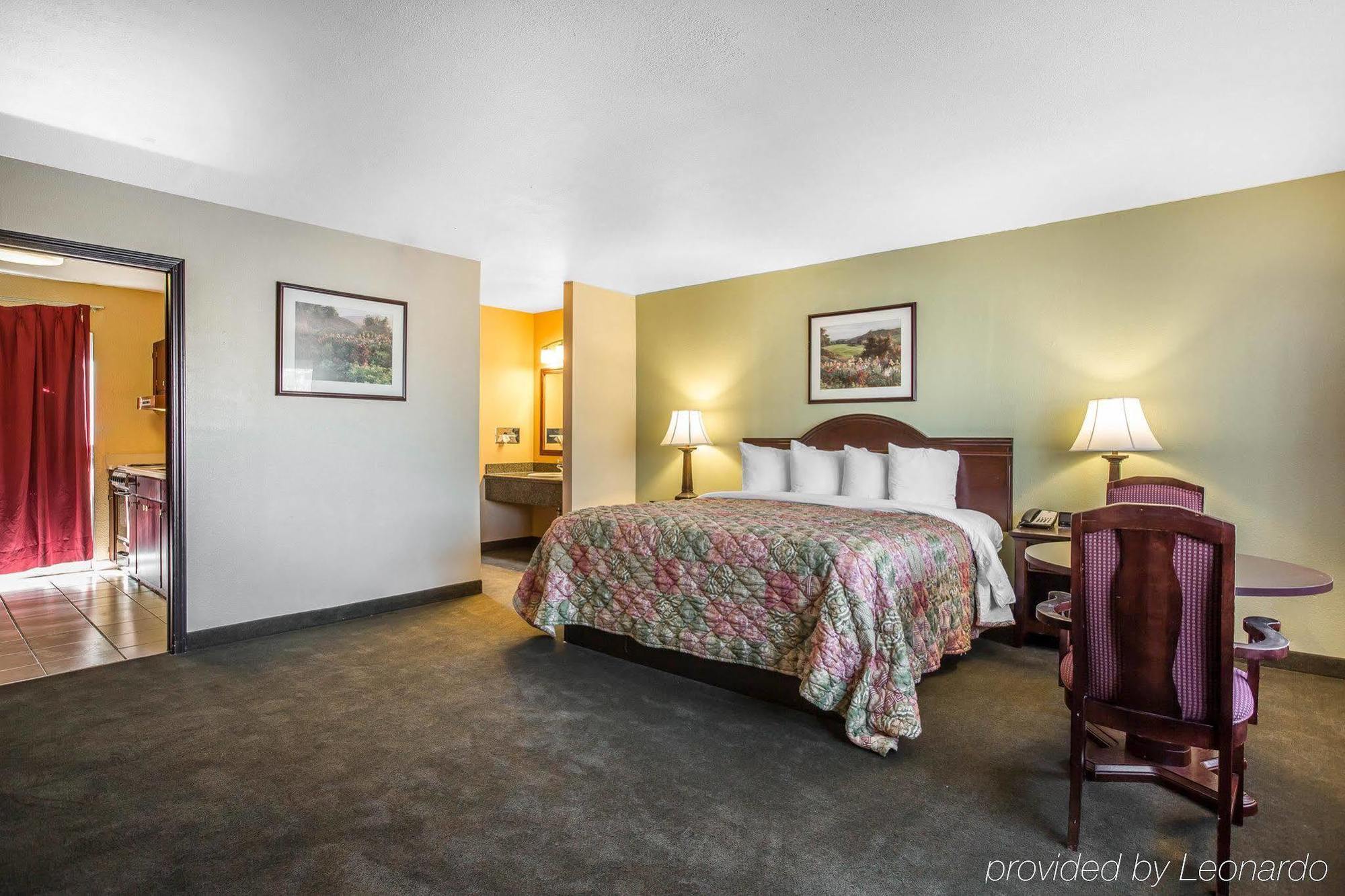 Hotel Quality & Shingle Springs 2*