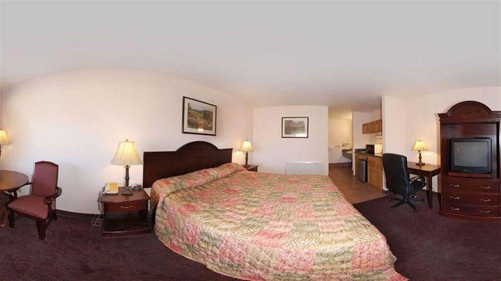 Quality & Shingle Springs Hotel